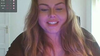 Danii_xv naked stripping on cam for live sex video chat