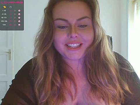 Danii_xv naked stripping on cam for live sex video chat