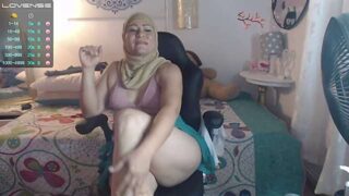 darksexyhot_ naked stripping on cam for live sex video chat