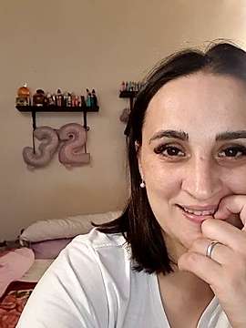 diana8944 naked stripping on cam for live sex video chat