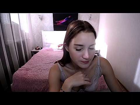 Diana_Slater naked stripping on cam for live sex video chat