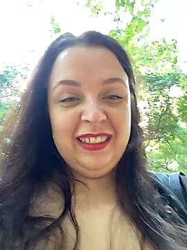 divine_taste naked stripping on cam for live sex video chat