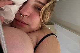 Dreamgirlphia naked stripping on cam for live sex video chat