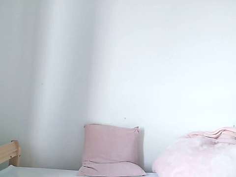 —EMMA— naked stripping on cam for live sex video chat