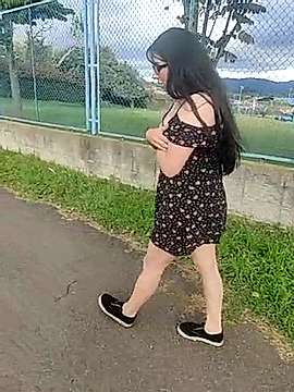 Evelyn-23 naked stripping on cam for live sex video chat