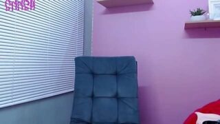 hanna_gibson naked stripping on cam for live sex video chat