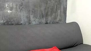 Hanna_Wild naked stripping on cam for live sex video chat