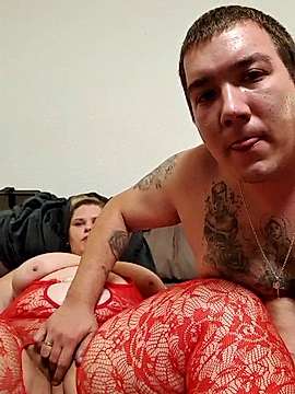 Hikelia123 naked stripping on cam for live sex video chat
