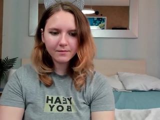 Hooneybun nude on cam – live sex chat