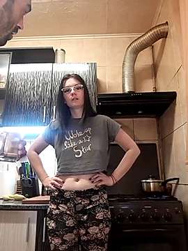 InnaDavid naked stripping on cam for live sex video chat