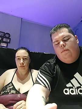 Jeremyetvalerie naked stripping on cam for live sex video chat