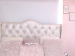 Julia-Issues nude on cam – live sex chat