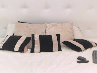 KailyLewis nude on cam – live sex chat