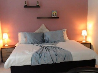 Kelsie-aniston nude on cam – live sex chat
