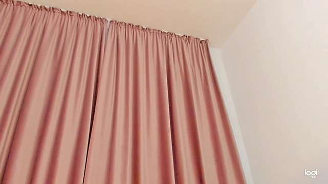 kiki_yum naked stripping on cam for live sex video chat