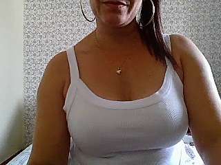 lilithigirl naked stripping on cam for live sex video chat