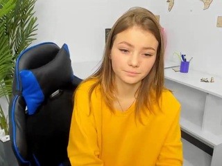 Lolaakim nude on cam – live sex chat
