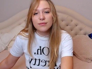 MelissaVert nude on cam – live sex chat