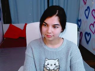 MissEmilia nude on cam – live sex chat