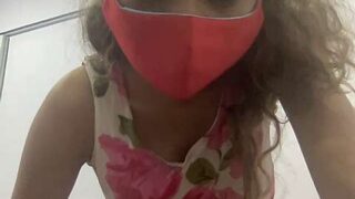 pretty00stranger naked stripping on cam for live sex video chat