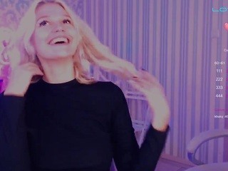 PrincessAvrora nude on cam – live sex chat