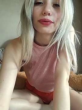 Red_Daimonn_ naked stripping on cam for live sex video chat