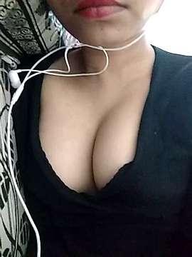 sharuthi2 naked stripping on cam for live sex video chat