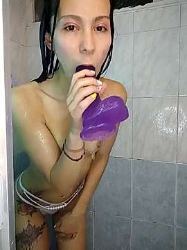 Soysara_5 naked stripping on cam for live sex video chat