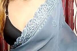 Suhanibaby607 naked stripping on cam for live sex video chat