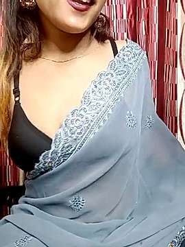 Suhanibaby607 naked stripping on cam for live sex video chat