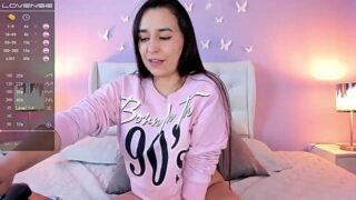 violet_reyes naked stripping on cam for live sex video chat