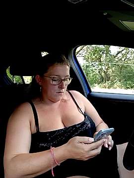 winniess40 naked stripping on cam for live sex video chat