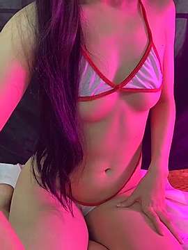 X-X-Xi naked stripping on cam for live sex video chat