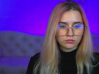 AliceSharp nude on cam – live sex chat