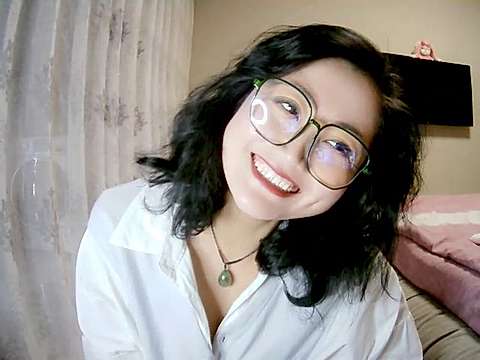 ___Amelia__ naked stripping on cam for live sex video chat