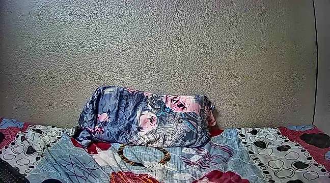 Chubbylittlegirlx3 naked stripping on cam for live sex video chat