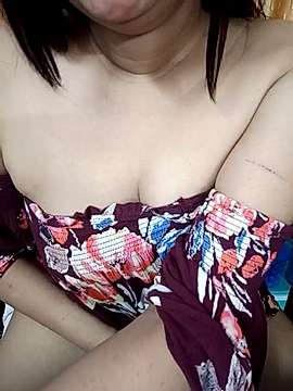 dimplequeen1 naked stripping on cam for live sex video chat