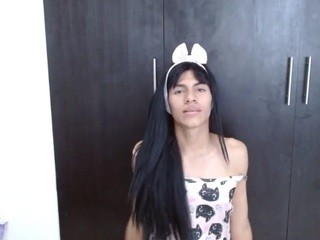 Dirtyskinnytrans nude on cam – live sex chat