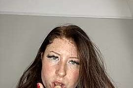 evielikestoplay naked stripping on cam for live sex video chat