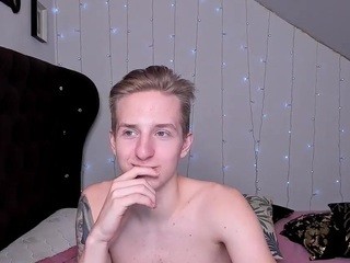 Frankchill nude on cam – live sex chat
