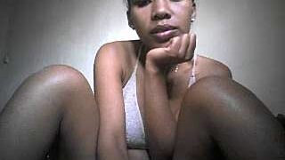 lauliepoupe naked stripping on cam for live sex video chat