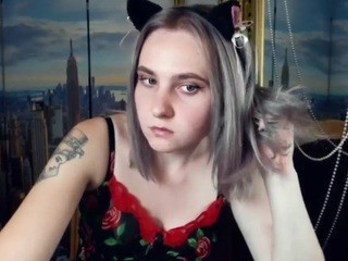 LeonaCruiser nude on cam – live sex chat