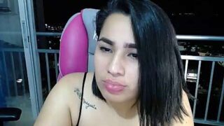 _lilith_paterson naked stripping on cam for live sex video chat