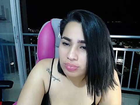 _lilith_paterson naked stripping on cam for live sex video chat