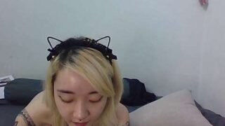 Lolita_Sweet2k3 naked stripping on cam for live sex video chat