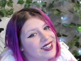 Luxhelery nude on cam – live sex chat