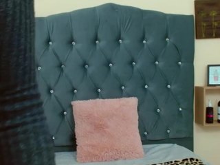 Lyscisneros3 nude on cam – live sex chat