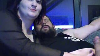 NiceAndCurvy naked stripping on cam for live sex video chat