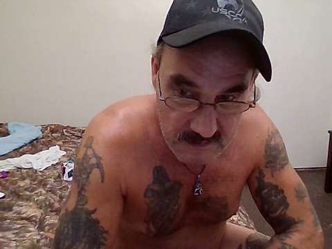 pdogpimpindollarz naked stripping on cam for live sex video chat