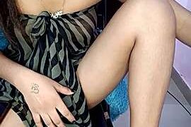 PumpedGymshoe naked stripping on cam for live sex video chat